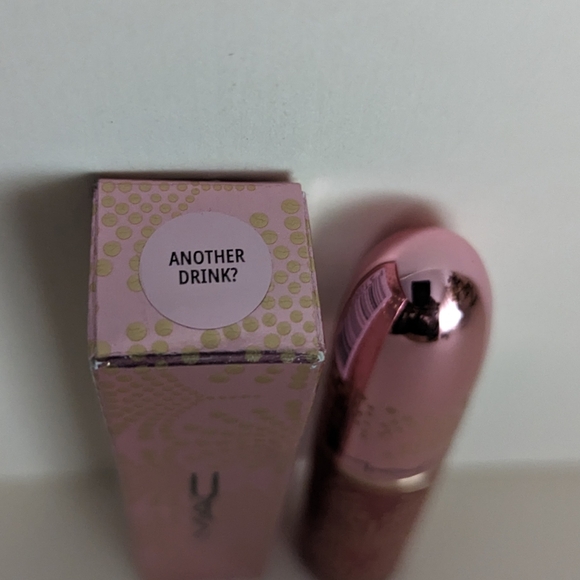 MAC Powder Kiss Liquid Lipcolour - Another Drink? - Picture 2 of 2